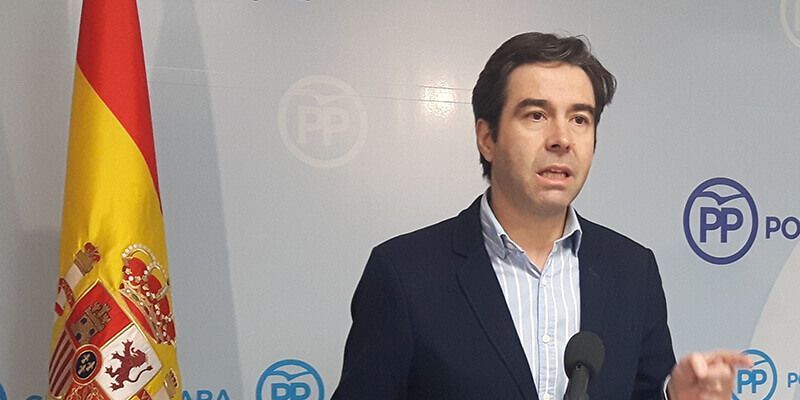Robisco denuncia que Page se olvida de los más vulnerables, precarizando contratos de profesionales sanitarios y ninguneando a abogados y psicólogos