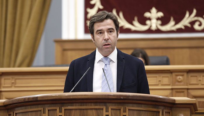 Robisco lamenta que Page engañe a todo el mundo, e indica que con fotos y promesas incumplidas no se solucionan los problemas de la región