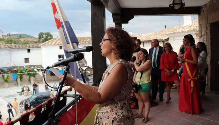 Suena el chupinazo que da comienzo a las fiestas de Almonacid 1 Suena el chupinazo que da comienzo a las fiestas de Almonacid