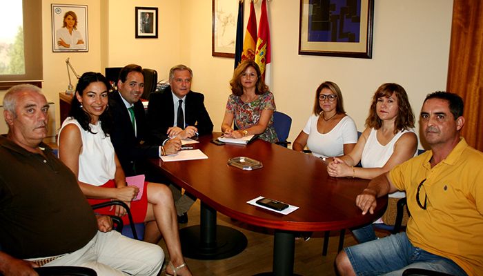 Valentín denuncia que Page continúa maltratando y abandonando a los dependientes y a sus familiares