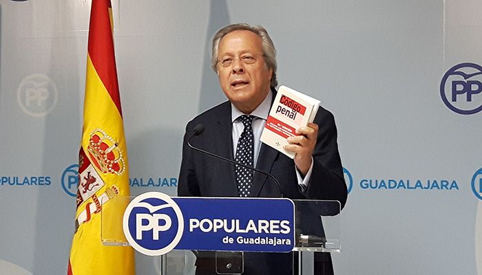 Aguirre advierte que el pago de Sánchez a los independentistas sería ‘saltarse a la torera’ el Código Penal