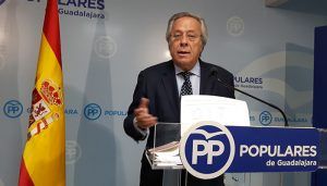 Aguirre cree que las encuestas del CIS tienen un ‘agujero negro’ que las convierten en un instrumento de manipulación