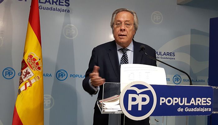 Aguirre cree que las encuestas del CIS tienen un ‘agujero negro’ que las convierten en un instrumento de manipulación