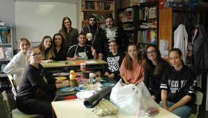 Alumnos del IES José Luis Sampedro desarrollan talleres con los pequeños ingresados en Pediatría en el Hospital de Guadalajara