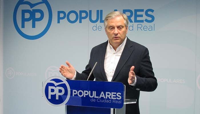 Cañizares “Page es una veleta que se mueve según sopla el viento de sus intereses personales”