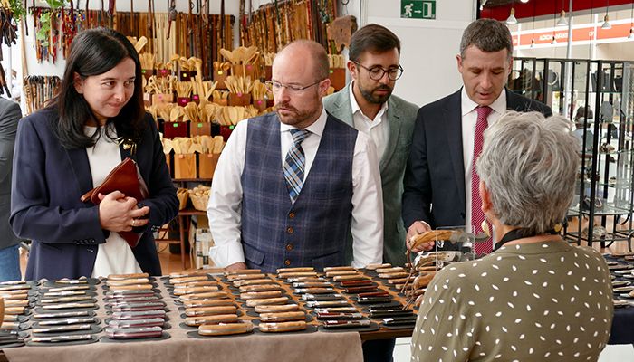 Ciudadanos insta al Gobierno Regional a que aporte algo más que 'escaparates' a la artesanía regional