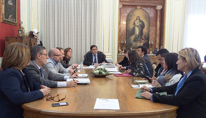 El Ayuntamiento de Cuenca adjudica el servicio de mantenimiento de parques a ‘Cauler S.L.’