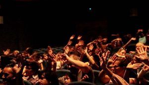 El folk inundó la Casa de la Cultura de Cabanillas con Doblando el Mapa