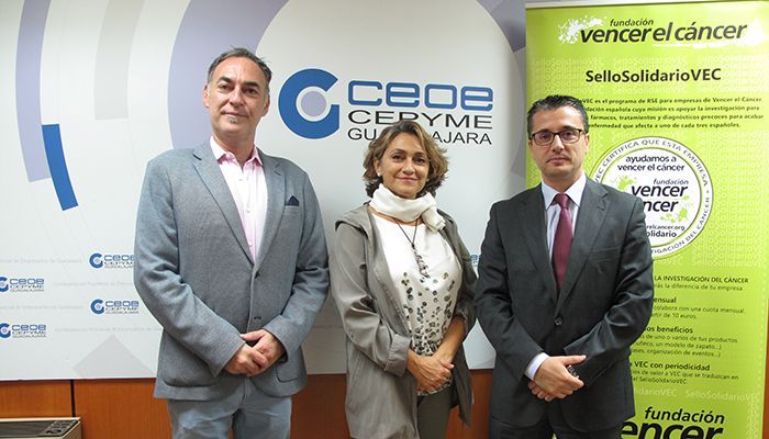 La Fundación Vencer al Cáncer concede a CEOE-Cepyme Guadalajara el SelloSolidarioVEC por su respaldo en la lucha contra el cáncer