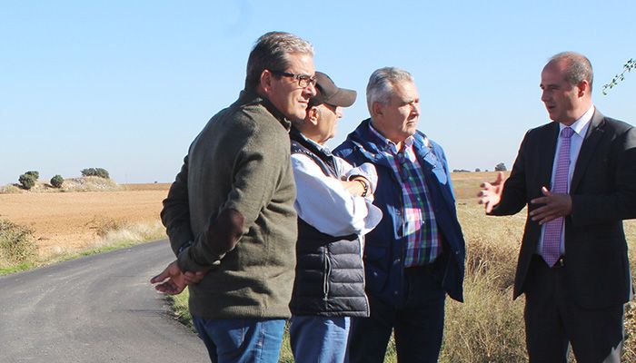 La Junta ha ejecutado ya el arreglo de 15 kilómetros de caminos rurales en la provincia de Guadalajara
