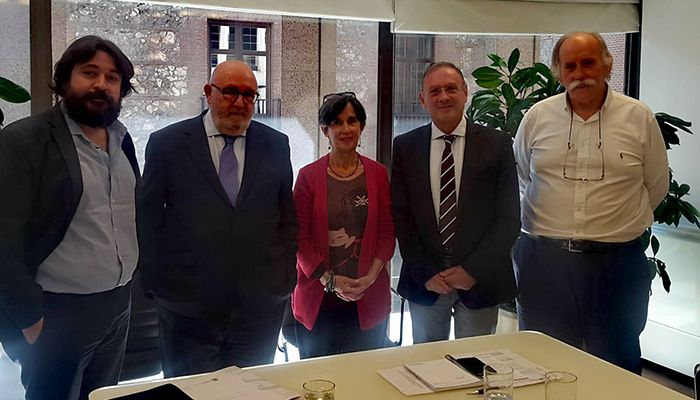 La Plataforma Abraza el Infantado traslada al Ministerio la necesidad de abrir el Palacio y avanzar con el plan museográfico