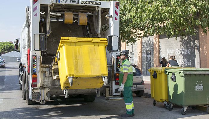 La recogida de envases ligeros y de papel y cartón para reciclado se dispara en la MVH durante los primeros 8 meses del año
