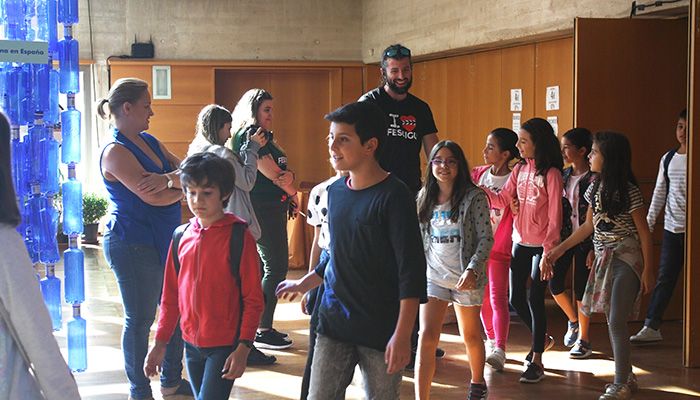 Los escolares toman el Fescigu