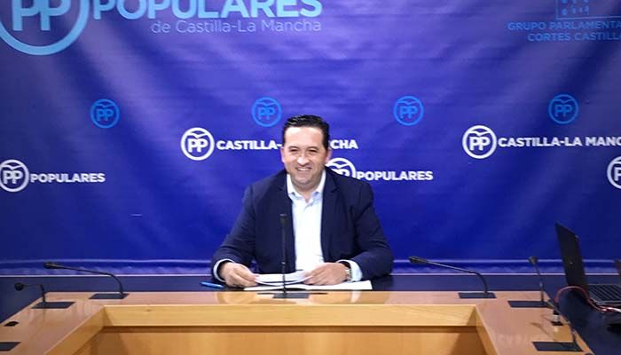 Lucas-Torres denuncia el ninguneo de Sánchez a Page y a Castilla-La Mancha por su “nulo peso político” en Madrid