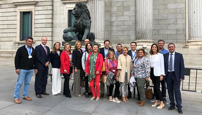 Núñez anuncia que el PP presentará una iniciativa parlamentaria en las Cortes regionales para que se declare plaga de conejos