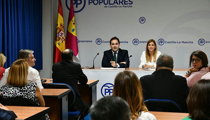 Núñez apuesta por un modelo de partido basado en la atención al afiliado, a la sociedad civil y en el contacto con el ciudadano a pie de calle