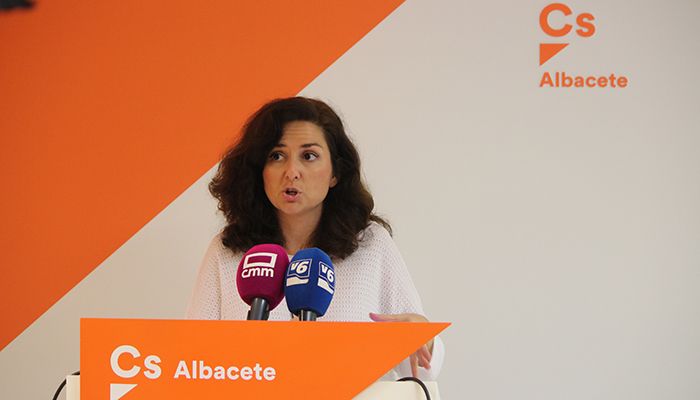 Orlena de Miguel “La reunión entre Page y Sánchez ha servido para comprobar la buena sintonía entre ambos, pero no ha sido útil para los castellanomanchegos”