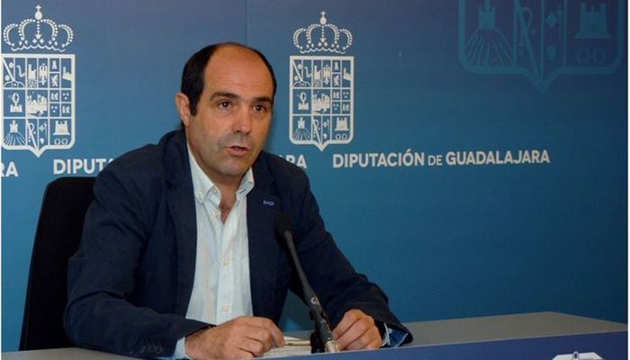 Parra responde al portavoz del PSOE que “lo que es irreal es la percepción que tiene de la provincia y sus necesidades”