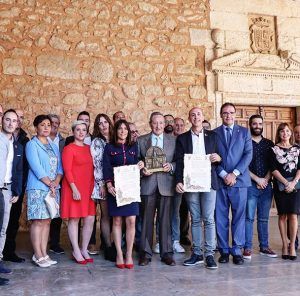 Prieto felicita a Villanueva de la Jara y Pradejón por su hermanamiento en torno al champiñón y sus muchas posibilidades 2 Prieto felicita a Villanueva de la Jara y Pradejón por su hermanamiento en torno al champiñón y sus muchas posibilidades