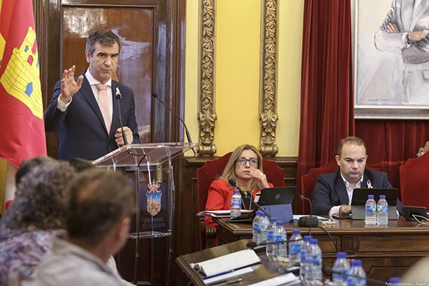 Román anuncia que el Ayuntamiento ofrecerá ayudas para sufragar los gastos de las escuelas infantiles 3 Román anuncia que el Ayuntamiento ofrecerá ayudas para sufragar los gastos de las escuelas infantiles