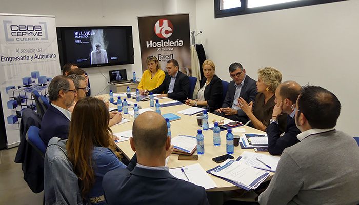 Una veintena de empresas de la región participan en el montaje de la exposición “Vía Mística” promovida por el Gobierno regional