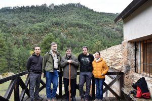 Ayuntamiento de Cuenca y empresa adjudicataria firman la recepción del Albergue de Tejadillos