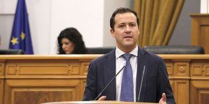 Carlos Velázquez denuncia el incremento presupuestario de Page por la puerta de atrás para derivaciones a la Sanidad privada