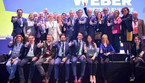 Carmen Quintanilla participa en el Congreso del PPE, en Helsinki