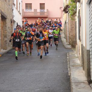Cristian Argandoña y Beatriz Real vencen en Santa Cruz de Moya en la última prueba del Circuito de Carreras por Montaña