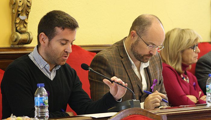 Cs Guadalajara saca adelante sus propuestas para revisar la red de autobuses y establecer ayudas al alquiler para jóvenes