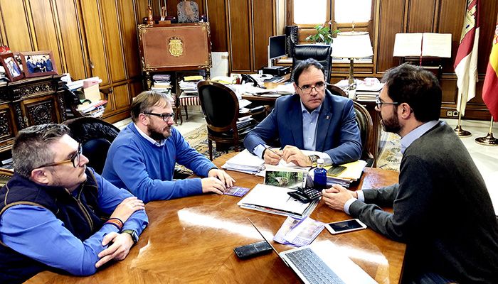 Diputación de Cuenca colaborará en la restauración de la clámide de la imagen de Nuestro Padre Jesús con la Caña