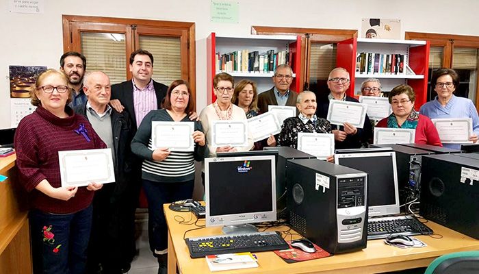 Diputación de Cuenca sigue apostando por formar a nuestros mayores en TICs con el desarrollo de 17 cursos en 16 municipios