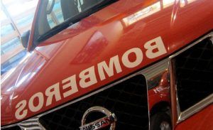 Doce afectados por el humo, entre ellos 4 menores y 3 guardias civiles, en el incendio de un bloque de viviendas en Azuqueca