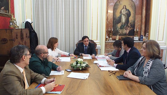 El Ayuntamiento de Cuenca aprueba iniciar el proceso de contratación del Servicio de Limpieza en los colegios públicos
