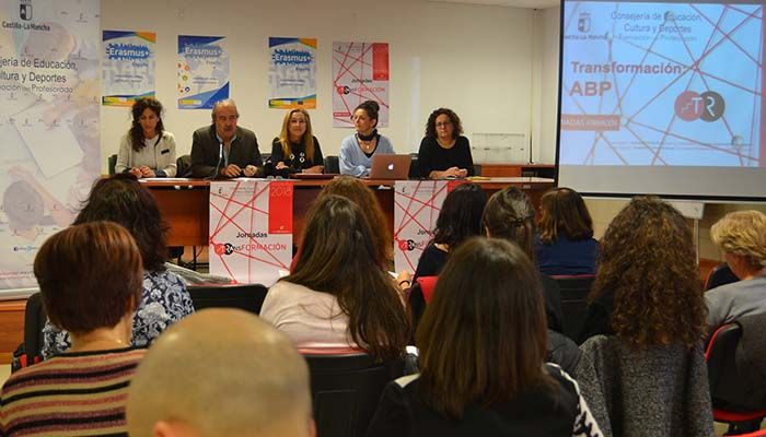 El Gobierno regional imparte formación a docentes de Guadalajara sobre el aprendizaje basado en proyectos