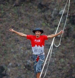 El joven canario Kevin Vega cruzará la Hoz del Huécar caminando por una cuerda floja 2 El joven canario Kevin Vega cruzará la Hoz del Huécar caminando por una cuerda floja