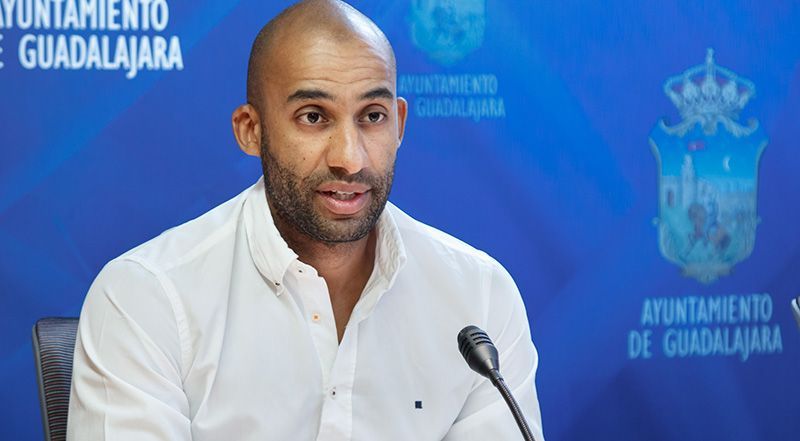 Engonga responde a De Luz “Debería ocupar su tiempo en recordarle a Page sus incumplientos con Guadalajara”