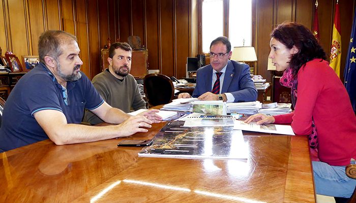 La Agrupación Conquense de Modelismo Ferroviario se interesa por el proyecto de Diputación ‘Serranía en vía’