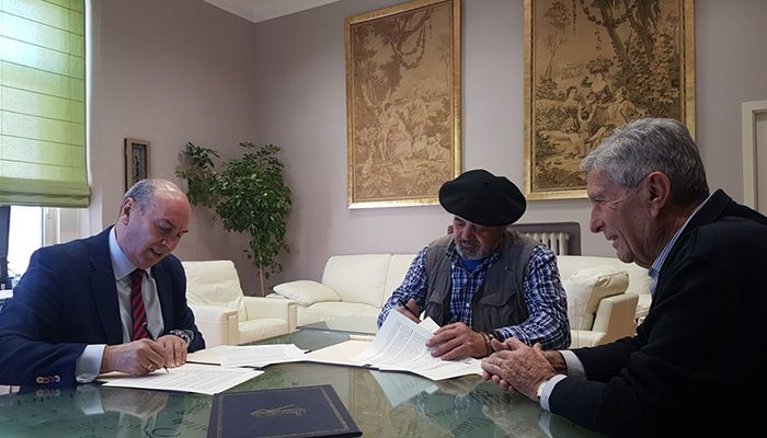 La Diputación de Guadalajara atiende las demandas de los ganaderos de la Sierra Norte