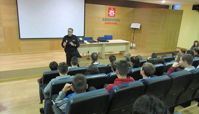 La Policía Nacional Guadalajara pone en marcha el curso de ciberexperto para prevenir riesgos para nuestros jóvenes a través de las redes sociales