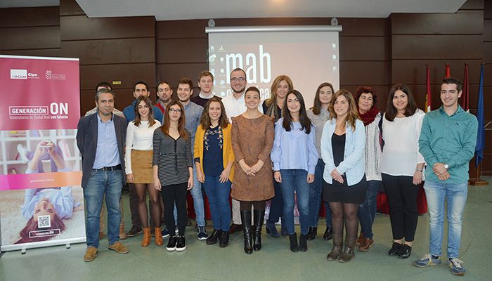 La UCLM y el Ayuntamiento de Ciudad Real facilitan la formación para el empleo de 15 estudiantes con talento