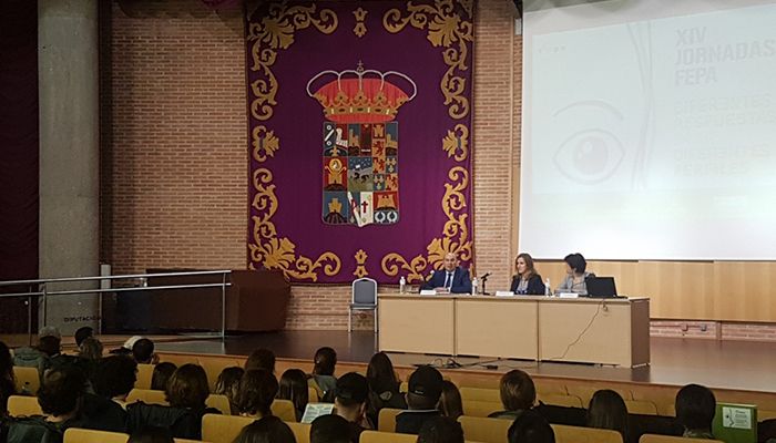 Latre resalta el trabajo de la Federación de Pisos Asistidos con la Asociación Vasija al frente de Guadalajara