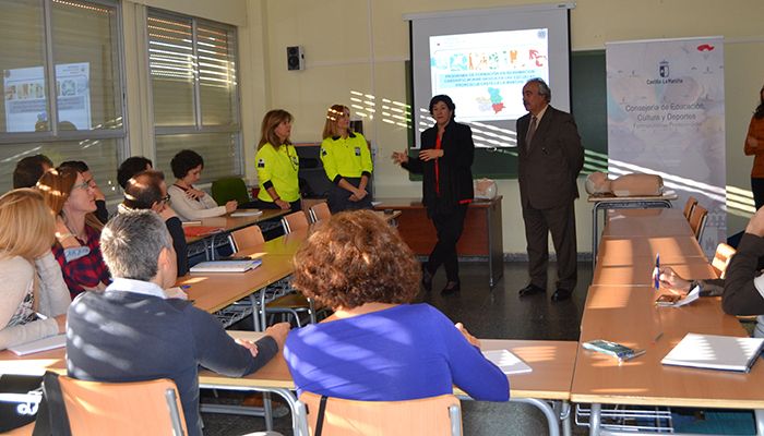 Los docentes de Guadalajara se forman en reanimación cardiopulmonar para poder actuar ante una emergencia