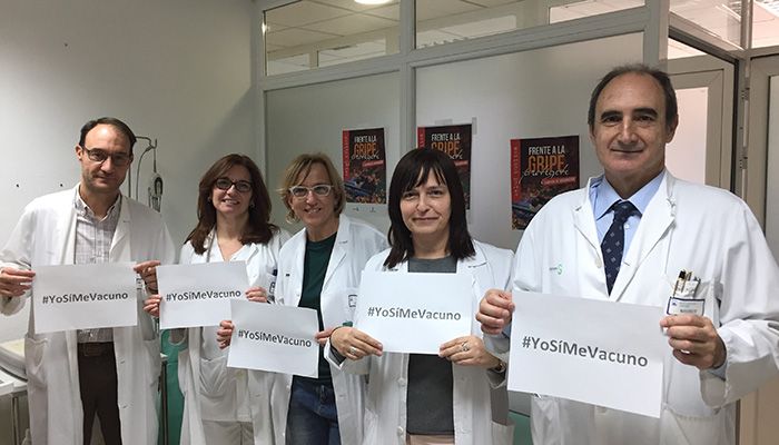 Los profesionales sanitarios animan a vacunarse contra la gripe a todos los trabajadores de la Gerencia del Área Integrada de Cuenca