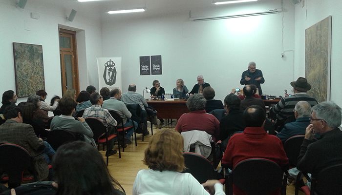 Luisa Castro e Isla Correyero ponen punto final a la séptima edición del festival Poesía para Náufragos