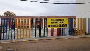 Martínez denuncia que el colegio de Mota del Cuervo lleva meses esperando a que la Junta arregle de sus baños