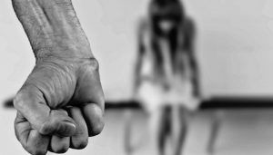 Nueva detención en Guadalajara por violencia de género ella, a pesar de las heridas y los testigos, lo negó todo