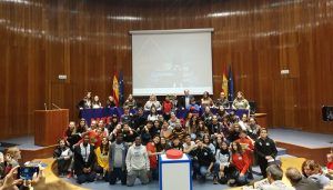 Samantha García, cibercorresponsal y consejera de Villanueva de la Torre, presenta el informe ‘Violencia Game Over’ ante la ministra María Luisa Carcedo junto a compañeras de toda España