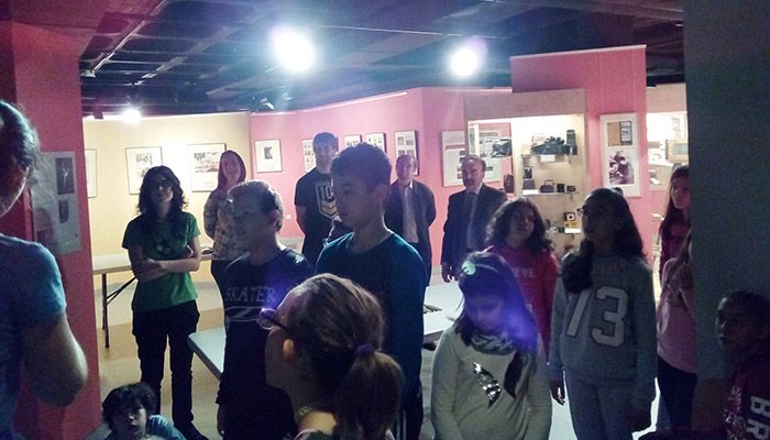 Un centenar de alumnos del CEIP Alto Tajo visitan el Centro de la Fotografía Histórica de la Diputación de Guadalajara