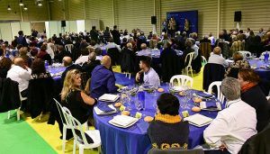 Cerca de 300 afiliados y simpatizantes del PP de Cuenca arropan a Núñez en la tradicional cena de Navidad